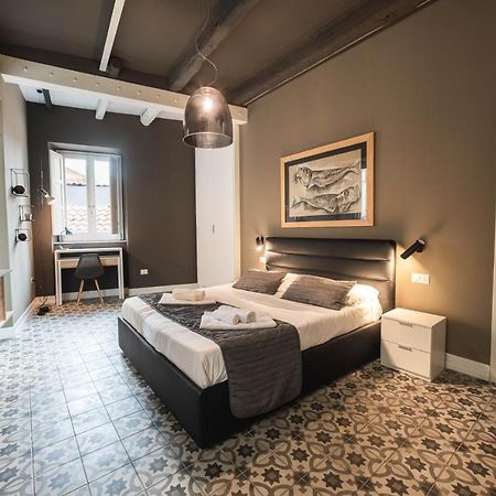 Palazzo Paladini - Luxury Suites In The Heart Of The Old Town 皮佐 外观 照片