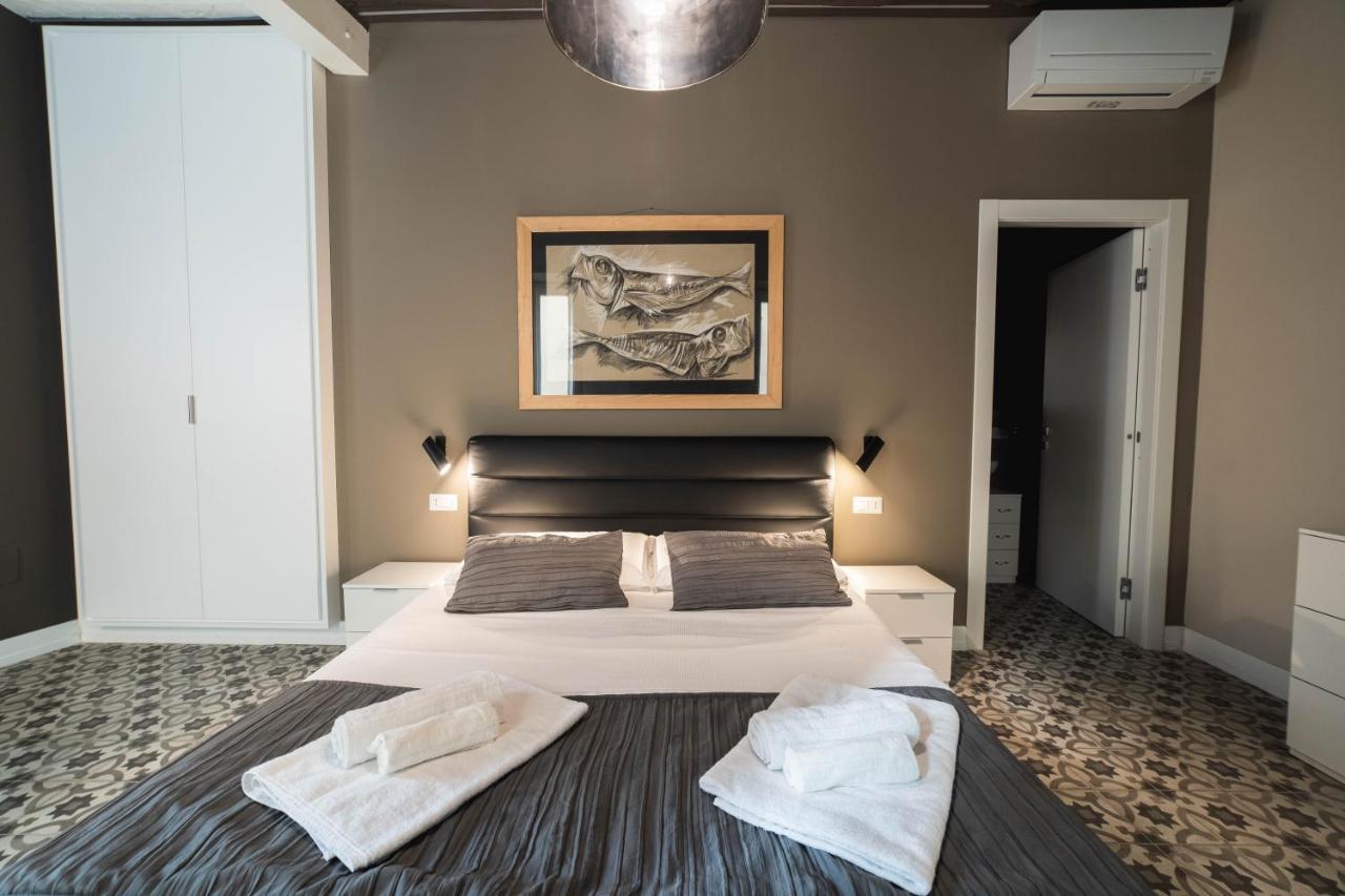 Palazzo Paladini - Luxury Suites In The Heart Of The Old Town 皮佐 外观 照片